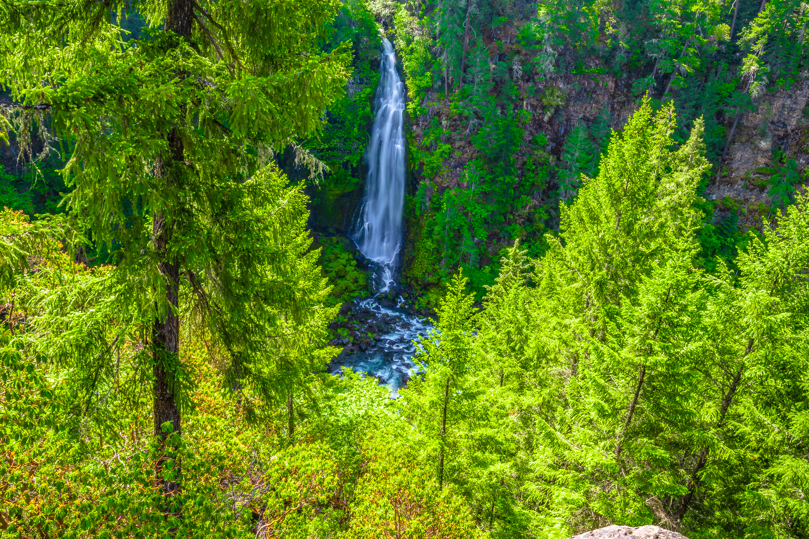 WATERFALLS NEAR MEDFORD & THE ROGUE VALLEY