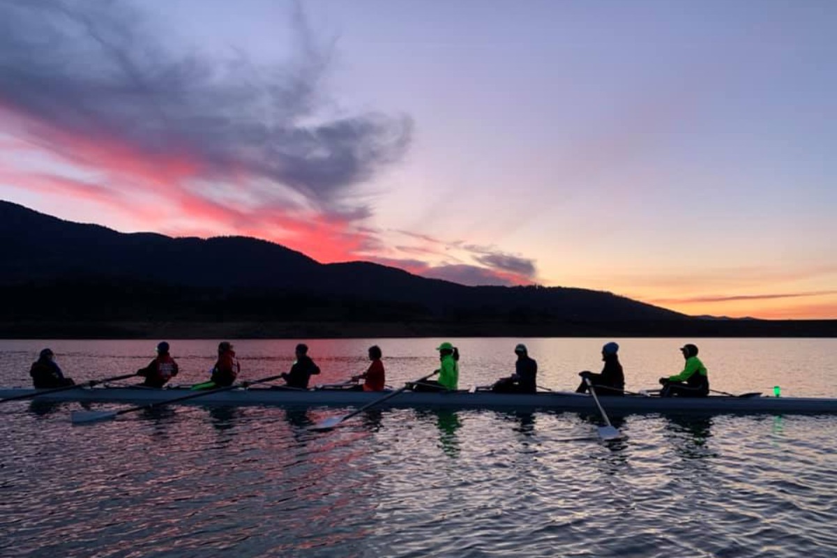 Rogue Rowing, row, team, sunset, lakes, medford adventure, outdoors