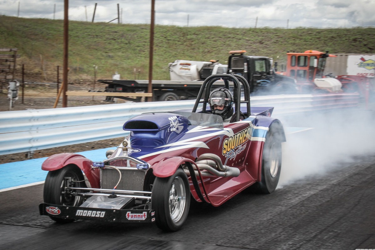 Medford Dragstrip, things to do, extreme sports, unconventional sports, sports venues, cars, race, track