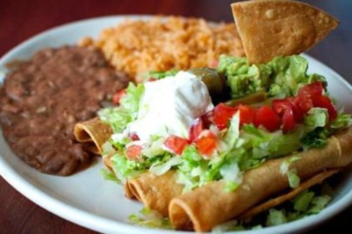 burritos, mexican cuisine, places to eat, restaurants in medford, breakfast, lunch, culinary