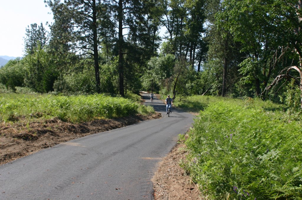 bear creek greenway with bike riders, hiking and biking, hikes, things to do, outdoor adventure