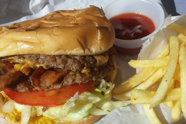 Frosty Boy in Medford Oregon, food, culinary, burger, fries